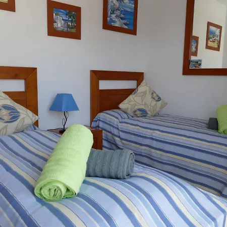 Sandy Toes Salty Kisses El Apartament