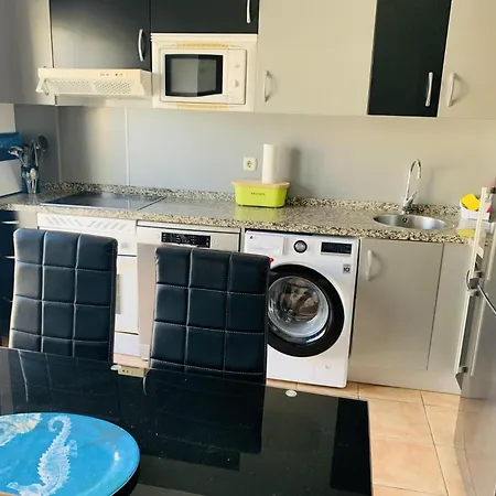 Sandy Toes Salty Kisses El